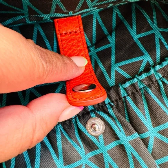 Beautiful Bimba and Lola travel suitcase. - Picture 4 of 14